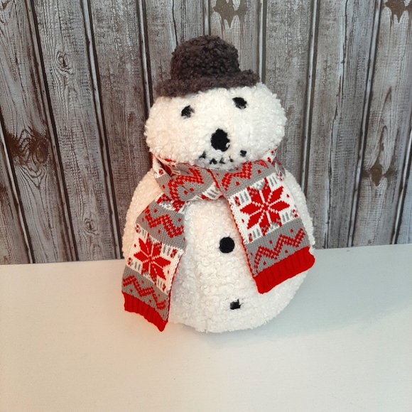 Pottery Barn Cozy Archie Snowman Shaped Pillow Holiday Christmas - Picture 10 of 16